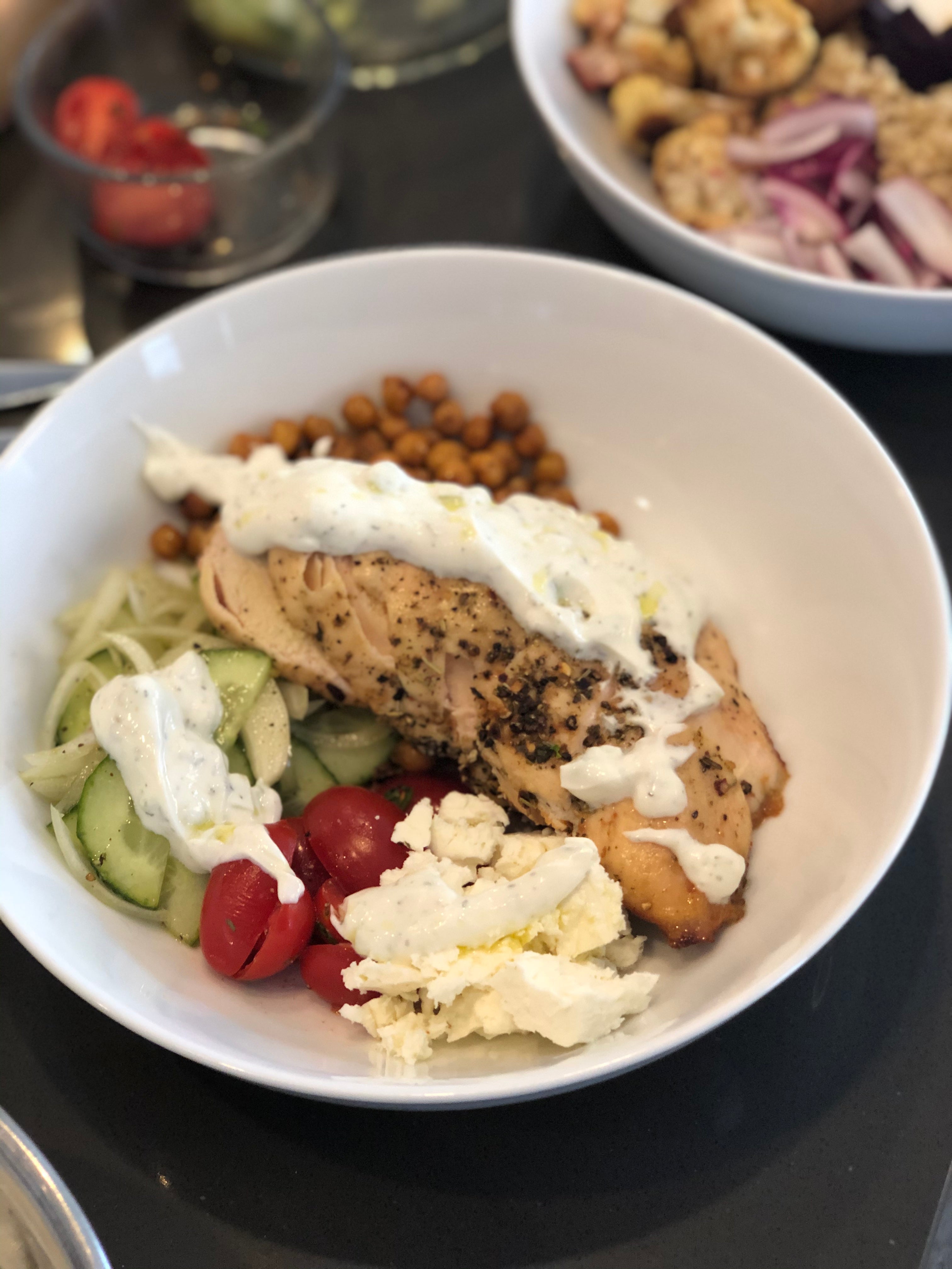 Mediterranean Chicken Power Bowl – Fustini's Oils & Vinegars