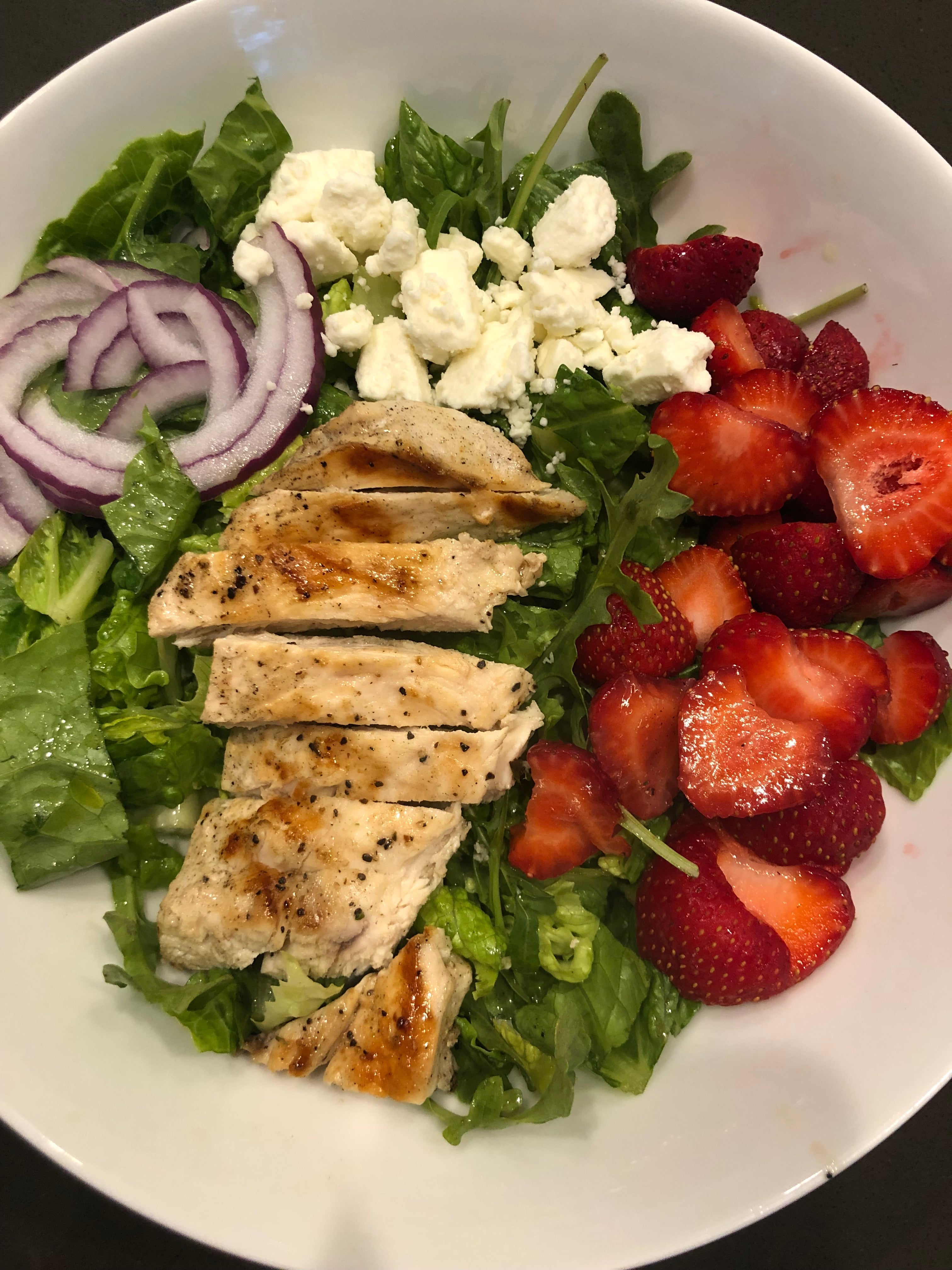 Grilled Chicken Berry Salad – Fustini's Oils & Vinegars