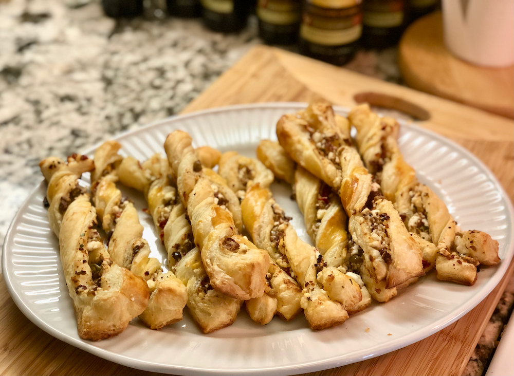 Kalamata Olive Twists – Fustini's Oils & Vinegars