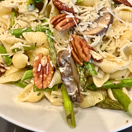 Creamy Shells with Baby Bella Mushrooms and Asparagus