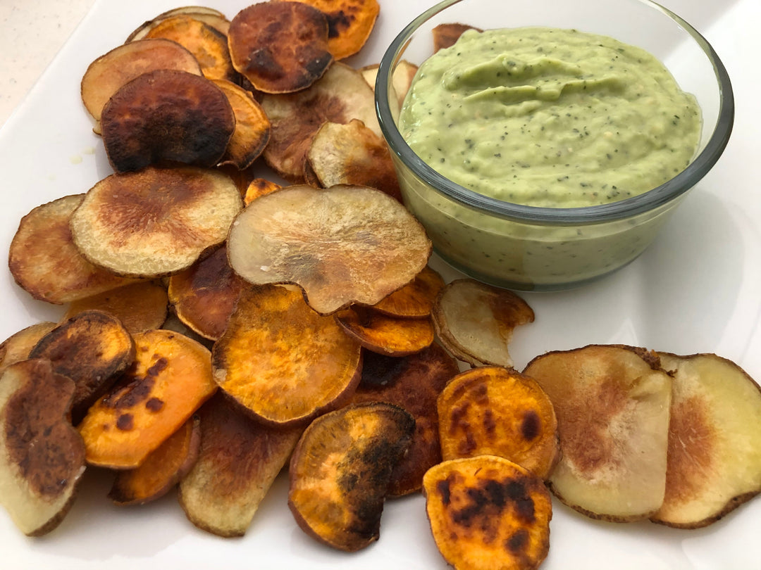Potato Crisps with Avocado Dip