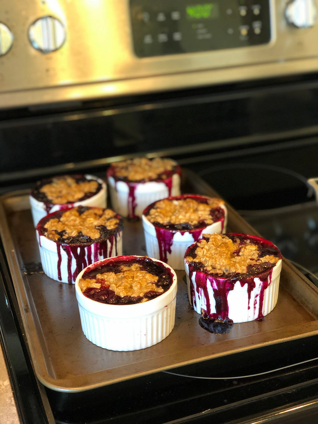 Berry Crispy Cups