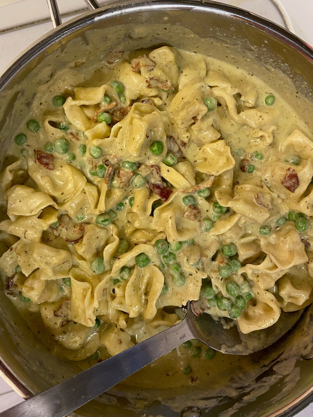 Tortellini in Pesto Cream Sauce