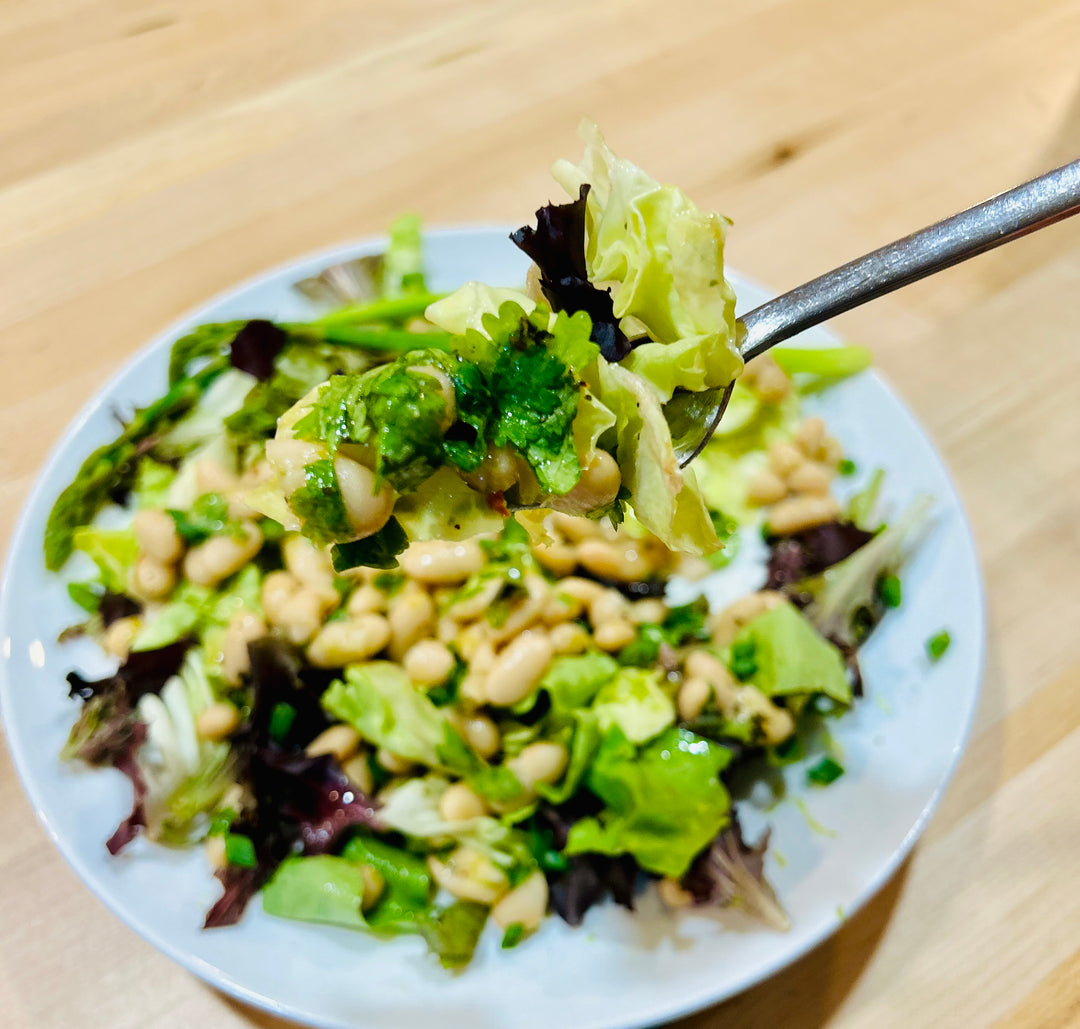 Five minute white bean salad
